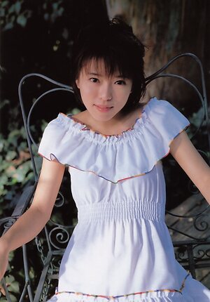 Yumiko Shaku leaked photo #16