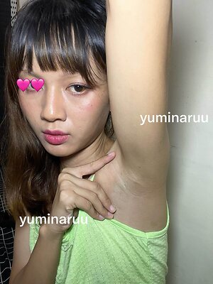 Yuminaruu Nude Leaked Photo #9