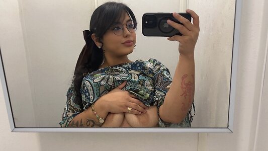 Yummmyamy leaked photo #11