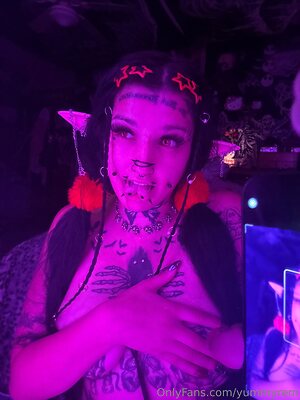 Yummyrem leaked photo #14