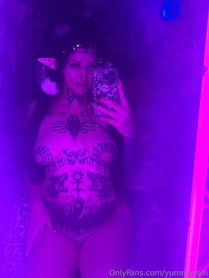 Yummyrem leaked photo #26