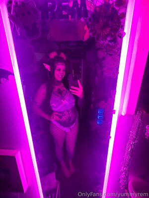 Yummyrem leaked photo #47