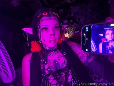 Yummyrem leaked photo #48