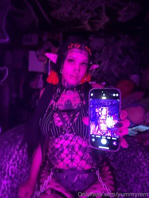 Yummyrem leaked photo #49