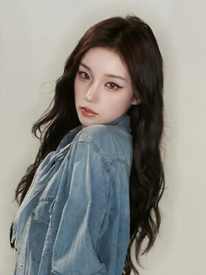 YUQI leaked photo #14