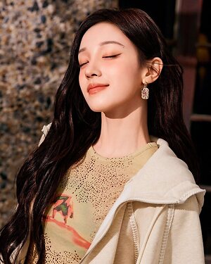 YUQI leaked photo #39