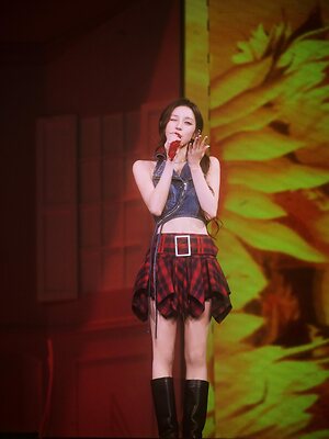 YUQI leaked photo #90
