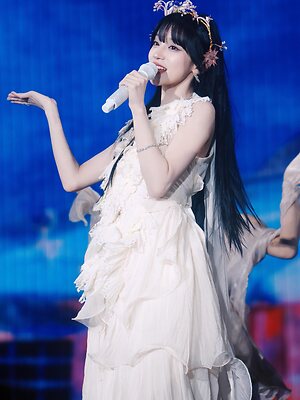 YUQI leaked photo #164