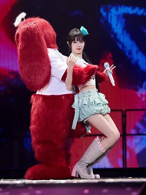 YUQI leaked photo #172
