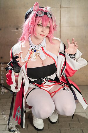 Yuriko Tiger photo