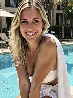 Yve.gaming Nude Photos