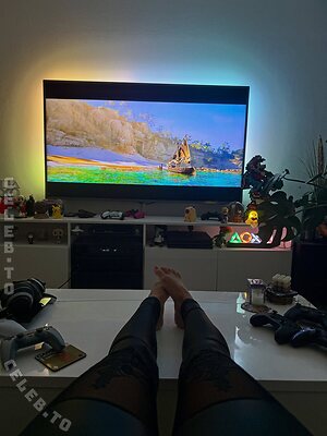 Yve.gaming leaked photo #103
