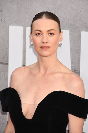 Yvonne Strahovski leaked photo #76