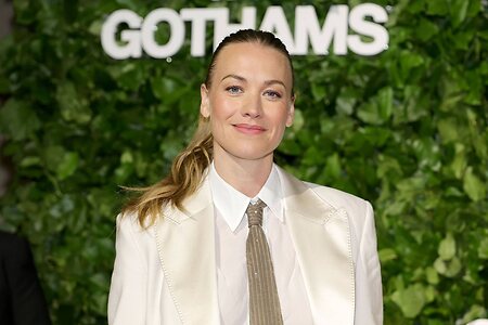 Yvonne Strahovski leaked photo #88