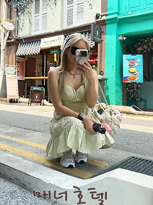 Yvonnie leaked photo #8
