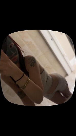 Öz Başak Nude Leaked Photo #10
