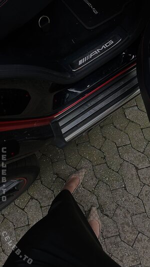 Z1lan Nude Leaked Photo #15