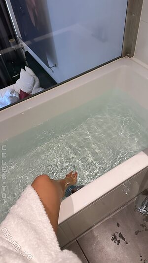 Z1lan Nude Leaked Photo #17