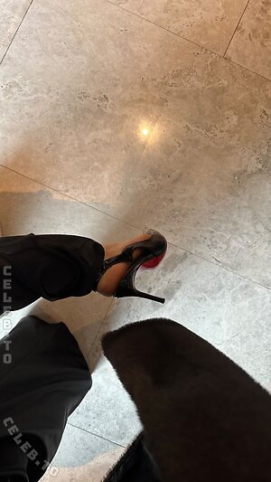 Z1lan Nude Leaked Photo #98