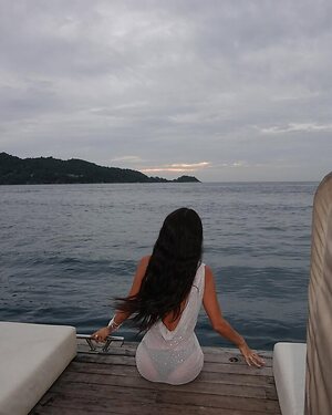 Zaira Nara leaked photo #7