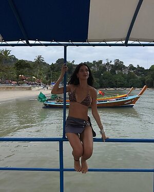 Zaira Nara leaked photo #22