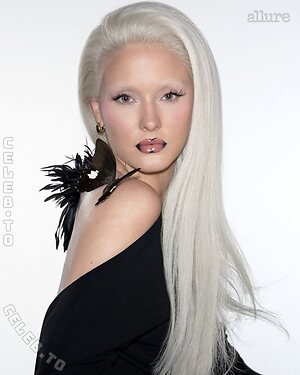 Zara Larsson leaked photo #417