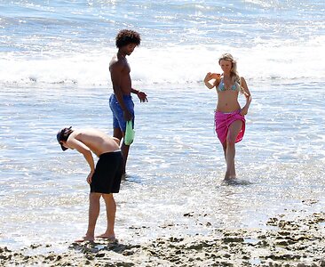 Zara Larsson leaked photo #516
