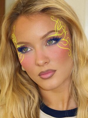 Zara Larsson leaked photo #518