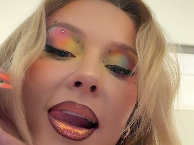 Zara Larsson leaked photo #526