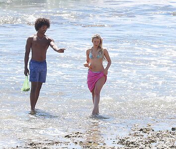 Zara Larsson leaked photo #531