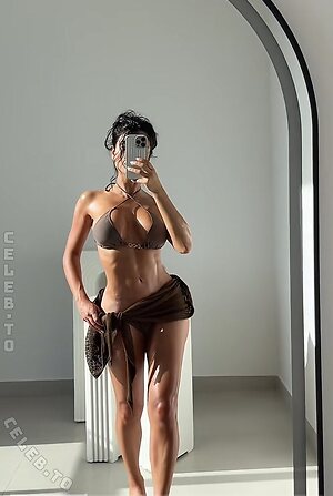 Zara secret Nude Leaked Photo #3