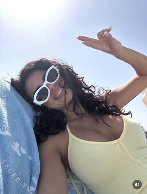 Zara secret Nude Leaked Photo #5