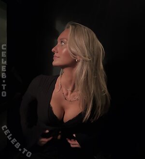 Zarah Ellen Nude Leaked Photo #2