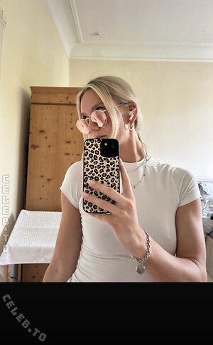 Zarah Ellen photo