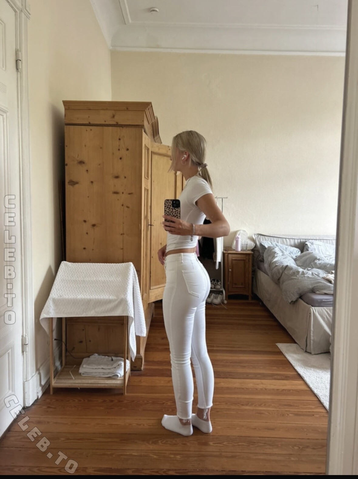 Zarah Ellen photo