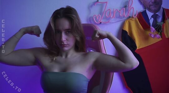 Zarahchan Nude Leaked Photo #14