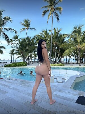 Zarahstaar Nude Leaked Photo #4