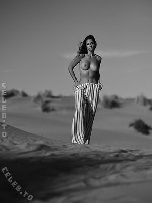 Zeina Nude Leaked Photo #6