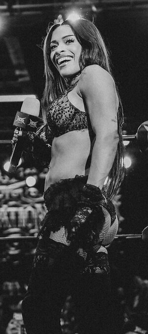 Zelina Vega leaked photos