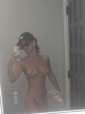 Zendaya lookalike leaked photo #48