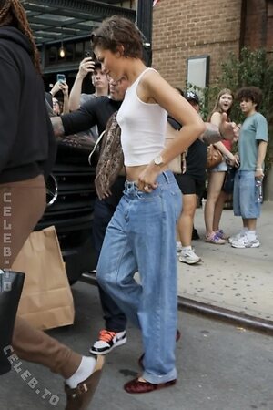 Zendaya photo