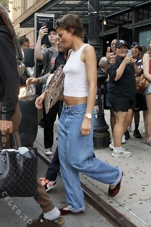 Zendaya photo