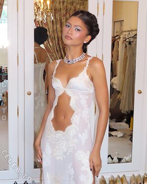 Zendaya photo