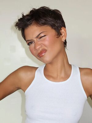 Zendaya leaked photo #277