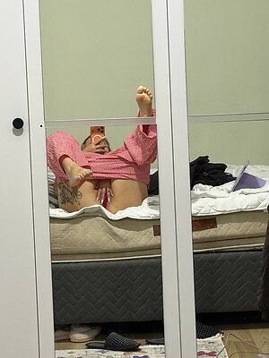 Zeynep Nur Mavis Nude Leaked Photo #3