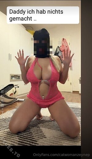 Zeynep Nude Leaked Photo #10