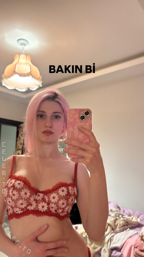 Zeynepiksy photo