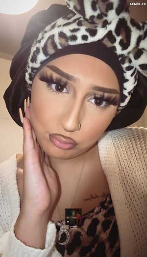 Zeynohijab leaked photo #3