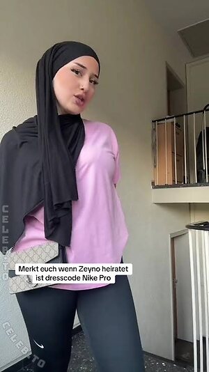 Zeynohijabi Nude Leaked Photo #18