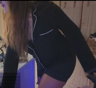 Özge Azunyan leaked photo #5